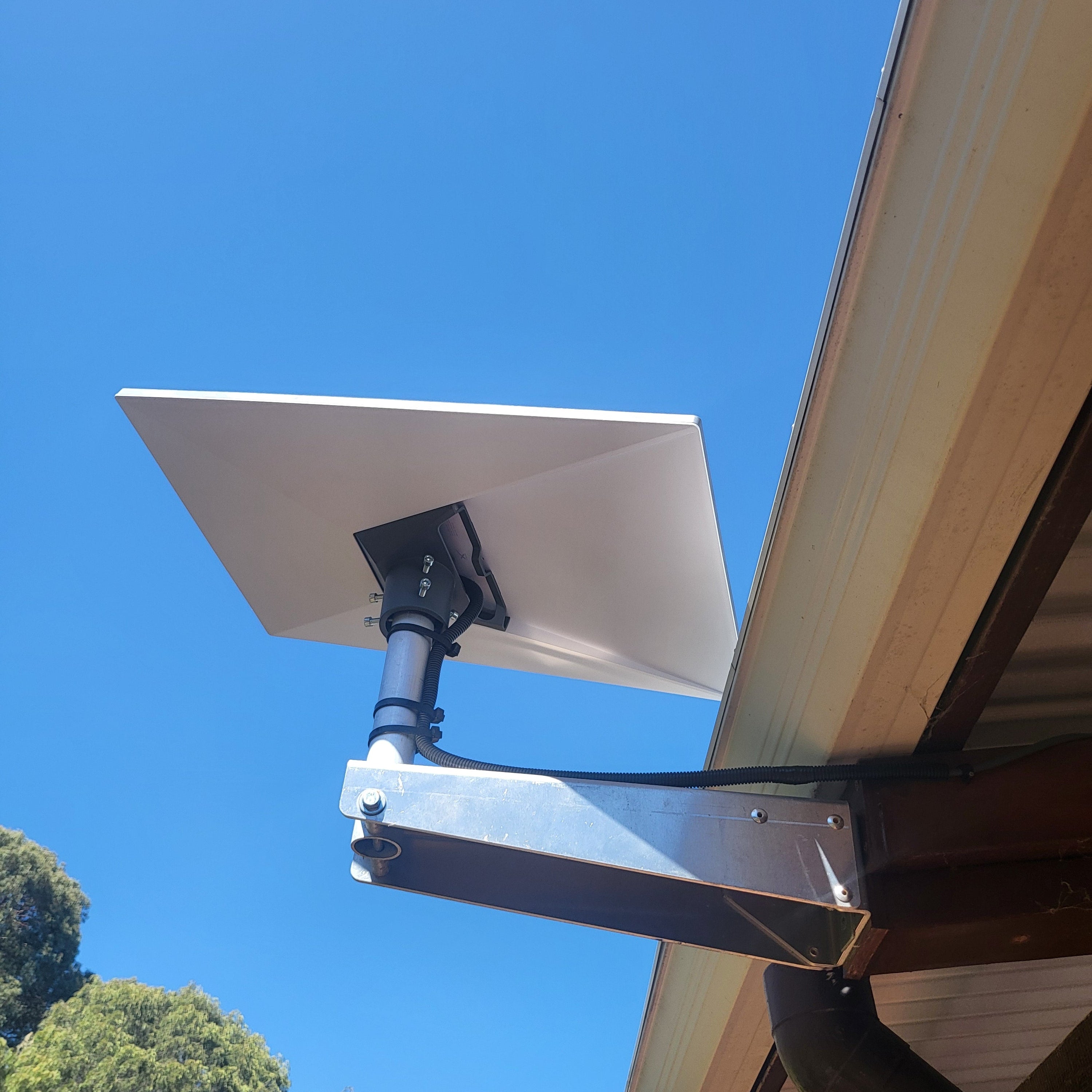 Starlink Wall/Eave Mount Gen 2